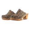 [Wildcat] Nina Damen Clog mit absatz und biegsamer nachhaltiger holzsohle, der bestseller, holzclogs woody, woody schuhe, woody shoes, handgemachte holzschuhe aus österreich, kärnten, farbe: wildcat (animal print - leo)