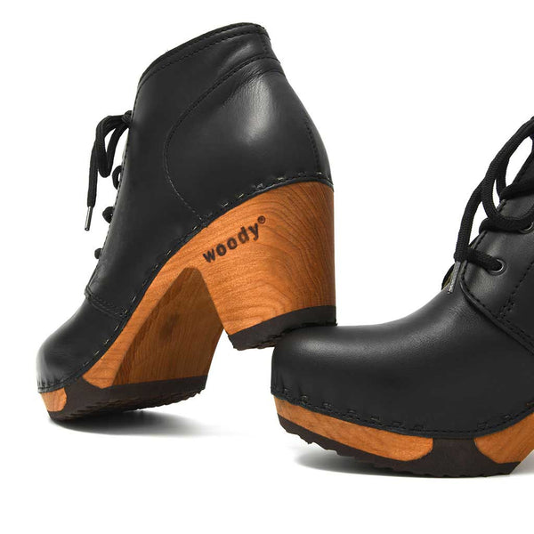 [Nero Glattleder] Nora Clog Ankle Boots, Stiefelette woddy Schuhe. Damen Stiefeletten kaufen, clog boots damen stiefel mit biegsamer nachhaltiger holzsohle. Damenclogs, Damen Clogs - Clogs Damen. Holzschuhe für Damen, Damen Clogs, Holzclogs, Damen Pantoletten mit Holzsohle. Holz Schuhe, Clog, Farbe: Nero Glattleder (schwarz)