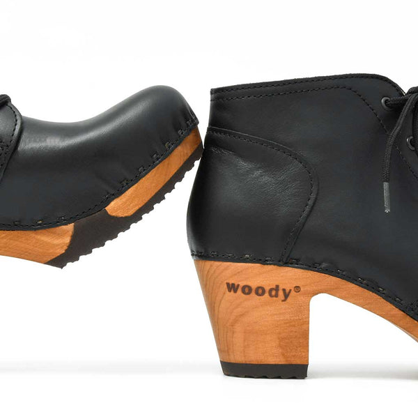 [Nero Glattleder] Nora Clog Ankle Boots, Stiefelette woddy Schuhe. Damen Stiefeletten kaufen, clog boots damen stiefel mit biegsamer nachhaltiger holzsohle. Damenclogs, Damen Clogs - Clogs Damen. Holzschuhe für Damen, Damen Clogs, Holzclogs, Damen Pantoletten mit Holzsohle. Holz Schuhe, Clog, Farbe: Nero Glattleder (schwarz)
