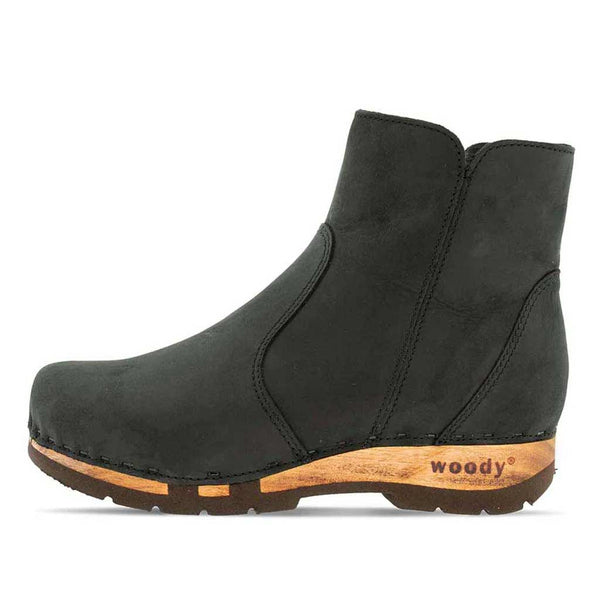 [Nero] Olga Damen Clog Stiefelette mit biegsamer nachhaltiger holzsohle, farbe: nero (schwarz), holzclogs woody, woody schuhe, woody shoes, handgemachte holzschuhe aus österreich, kärnten