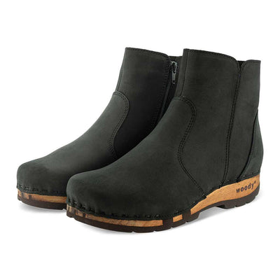 [Nero] Olga Damen Clog Stiefelette mit biegsamer nachhaltiger holzsohle, farbe: nero (schwarz), holzclogs woody, woody schuhe, woody shoes, handgemachte holzschuhe aus österreich, kärnten