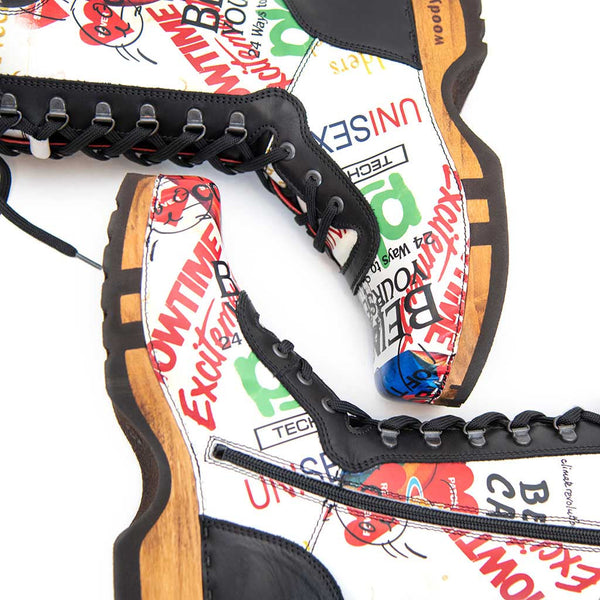 [Showtime] Ramona Clog Stiefel von woody Schuhe. Damen Stiefel mit hohem Schaft bestellen. Holzclog Stiefel. Holzstiefel. Stiefel für Damen handgemacht. Handgemachte Stiefel kaufen., farbe: showtime (multicolor-print)