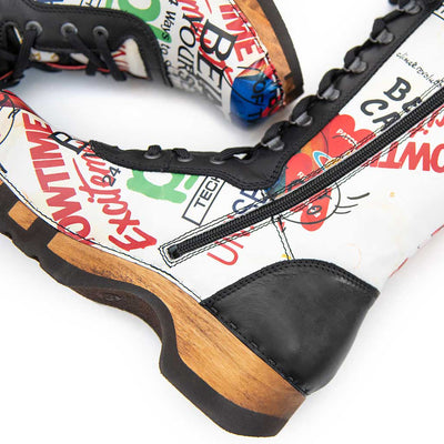 [Showtime] Ramona Clog Stiefel von woody Schuhe. Damen Stiefel mit hohem Schaft bestellen. Holzclog Stiefel. Holzstiefel. Stiefel für Damen handgemacht. Handgemachte Stiefel kaufen., farbe: showtime (multicolor-print)