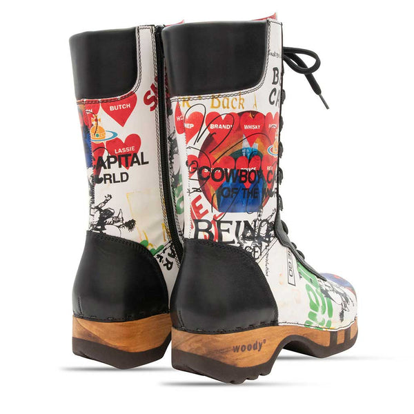 [Showtime] Ramona Clog Stiefel von woody Schuhe. Damen Stiefel mit hohem Schaft bestellen. Holzclog Stiefel. Holzstiefel. Stiefel für Damen handgemacht. Handgemachte Stiefel kaufen., farbe: showtime (multicolor-print)