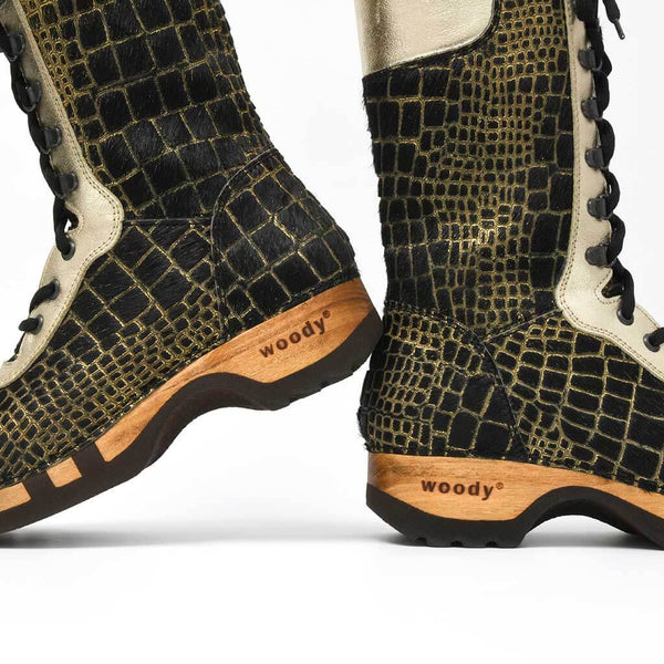 [Cocco Gold-Alaska Gold] Ramona Fell Damen Clog Stiefel, farbe: cocco gold - alaska gold. stiefel, winterclog, winterclogs. damenstiefel clogs weiss. damen fellschuhe bestellen, fellclogs, weisse fellstiefel mit holzschuhe, holzclogs fell kaufen.