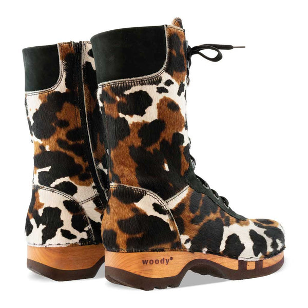 [Fell Kombi] Ramona Fell Damen Clog Stiefel im Leopard Design. Holzschuhe Damen, Damenstiefel clogs damen ramona fell, farbe: fell kombi (Kuhfell-Print). stiefel, winterclog, winterclogs. damenstiefel clogs weiss. damen fellschuhe bestellen, fellclogs, weisse fellstiefel mit holzschuhe, holzclogs fell kaufen.