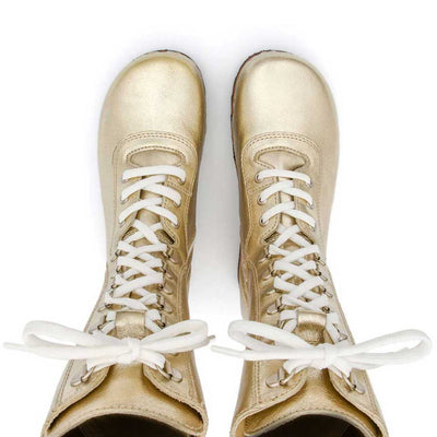 [Gold] Ramona Clog Stiefel von woody Schuhe. Damen Stiefel mit hohem Schaft bestellen. Holzclog Stiefel. Holzstiefel. Stiefel für Damen handgemacht. Handgemachte Stiefel kaufen, farbe: gold, Ramona von woody Schuhe. Damen Stiefel mit hohem Schaft bestellen. Holzclog Stiefel. Holzstiefel. Stiefel für Damen handgemacht. Handgemachte Stiefel kaufen., farbe: gold