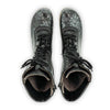 [Coraflor Silber] Ramona Clog Stiefel von woody Schuhe. Damen Stiefel mit hohem Schaft bestellen. Holzclog Stiefel. Holzstiefel. Stiefel für Damen handgemacht. Handgemachte Stiefel kaufen., farbe: coraflor silver (schwarz mit silbernem Blumendruck)