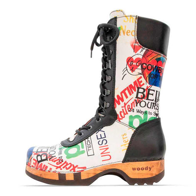 [Showtime] Ramona Clog Stiefel von woody Schuhe. Damen Stiefel mit hohem Schaft bestellen. Holzclog Stiefel. Holzstiefel. Stiefel für Damen handgemacht. Handgemachte Stiefel kaufen., farbe: showtime (multicolor-print)