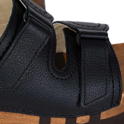 [Schwarz] Roman Herren Clog Pantolette mit biegsamer nachhaltiger holzsohle, farbe: schwarz, holzclogs woody, woody schuhe, woody shoes, handgemachte holzschuhe aus österreich, kärnten