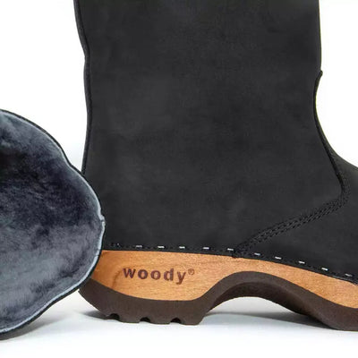[Nero] Rose Damen Clog Fell Schlupfstiefel mit biegsamer nachhaltiger holzsohle, holzclogs woody, woody schuhe, woody shoes, handgemachte holzschuhe aus österreich, kärnten, farbe: nero