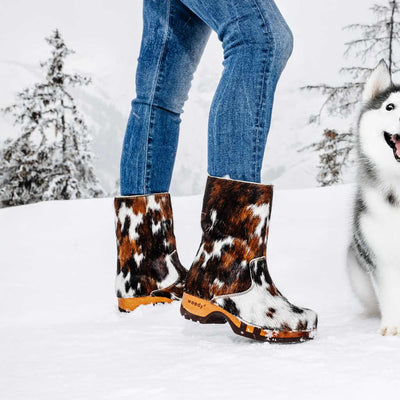 [Fell Natur] Rose Fell Damen Schlupfstiefel mit biegsamer nachhaltiger holzsohle, farbe: fell natur, holzclogs woody, woody schuhe, woody shoes, handgemachte holzschuhe aus österreich, kärnten