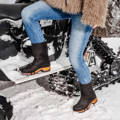 [Nero] Rose Damen Clog Fell Schlupfstiefel mit biegsamer nachhaltiger holzsohle, holzclogs woody, woody schuhe, woody shoes, handgemachte holzschuhe aus österreich, kärnten, farbe: nero
