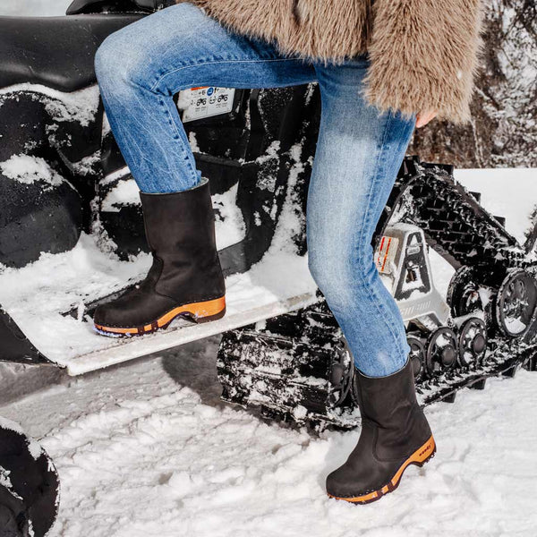 [Nero] Rose Damen Clog Fell Schlupfstiefel mit biegsamer nachhaltiger holzsohle, holzclogs woody, woody schuhe, woody shoes, handgemachte holzschuhe aus österreich, kärnten, farbe: nero