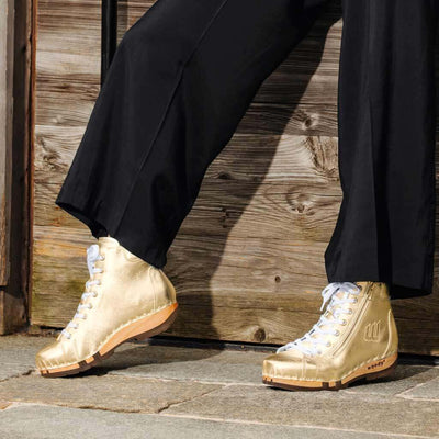 [Gold] Roxy Damen Clog Sneaker mit hohem schaft und biegsamer nachhaltiger holzsohle, farbe: gold (glattleder), holzclogs woody, woody schuhe, woody shoes, handgemachte holzschuhe aus österreich, kärnten