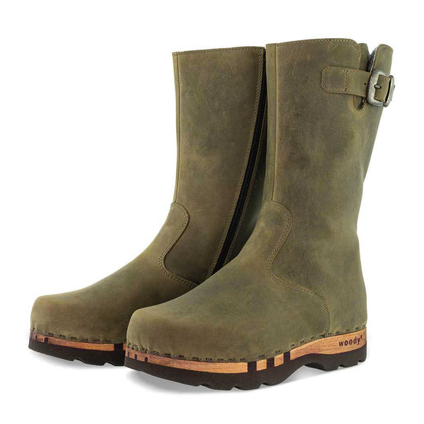 [Olivia] Sandro Herren Clog Stiefel von woody Schuhe. Herrenclogs mit biegsamer Holzsohle von woody Schuhe, Herrenclog von woody Schuhe. Clogs mit biegsamer Holzsohle und holzfußbett. Herrenclogs, Holzclogs kaufen. Clogs online bestellen. Handgemachte Herrenstiefel, farbe: nero (schwarz)