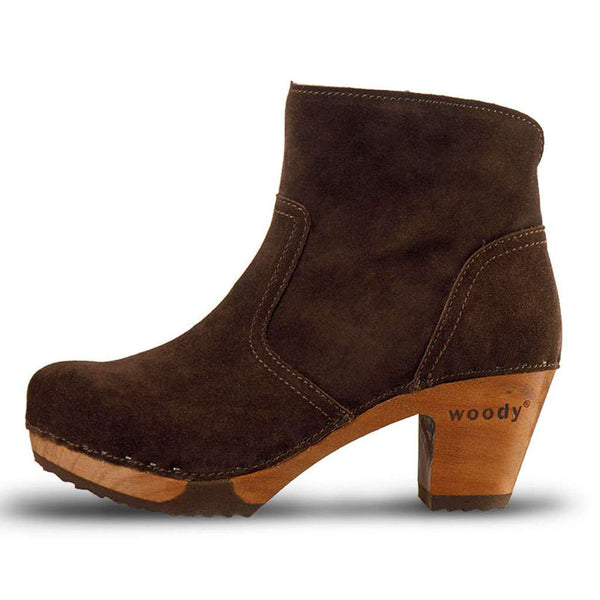 woody Tanja Damen-Clog-Stiefelette aus Leder in Chocolate mit biegsamer Holzsohle - handgefertigt in Oesterreich
