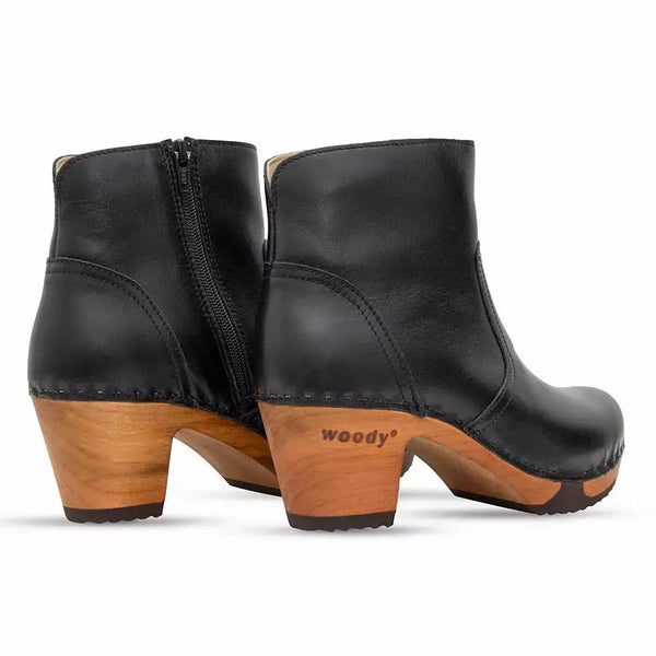 [Nero Glattleder] Tanja Damen Clog Stiefelette. woody holzschuhe. tanya ankle boots gefüttert, damenstiefel, stiefel, damenclogs mit flexibler, biegsamer holzsohle. holzclogs, clogs damen knöchel stiefel, damen clogs mit fussbett. ankleboots holz schuhe, holzclog, holzschuhe kaufen, Farbe: nero glattleder (schwarz) 