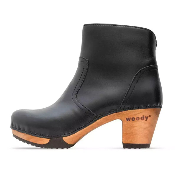 [Nero Glattleder] Tanja Damen Clog Stiefelette. woody holzschuhe. tanya ankle boots gefüttert, damenstiefel, stiefel, damenclogs mit flexibler, biegsamer holzsohle. holzclogs, clogs damen knöchel stiefel, damen clogs mit fussbett. ankleboots holz schuhe, holzclog, holzschuhe kaufen, Farbe: nero glattleder (schwarz) 