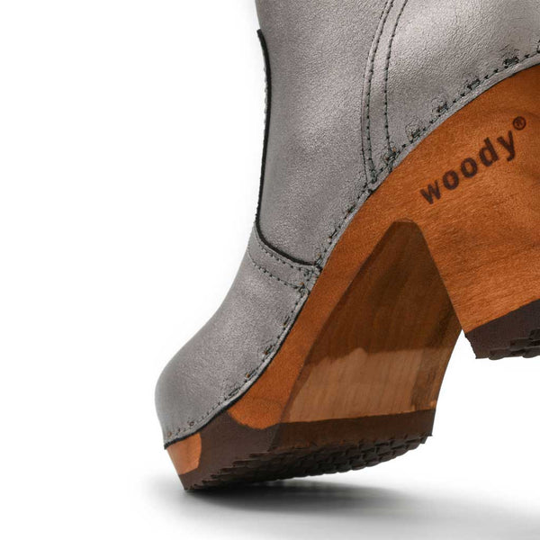 [Titan] Tanja Damen Clog Stiefelette, woody holzschuhe. tanja ankle boots gefüttert, damenstiefel, stiefel, damenclogs mit flexibler, biegsamer holzsohle. holzclogs, clogs damen knöchel stiefel, damen clogs mit fussbett. ankleboots holz schuhe, holzclog, holzschuhe kaufen, Farbe: titan