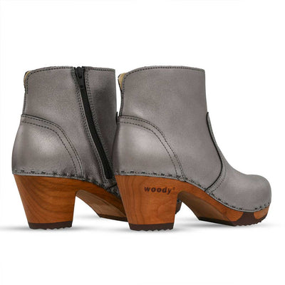 [Titan] Tanja Damen Clog Stiefelette, woody holzschuhe. tanja ankle boots gefüttert, damenstiefel, stiefel, damenclogs mit flexibler, biegsamer holzsohle. holzclogs, clogs damen knöchel stiefel, damen clogs mit fussbett. ankleboots holz schuhe, holzclog, holzschuhe kaufen, Farbe: titan