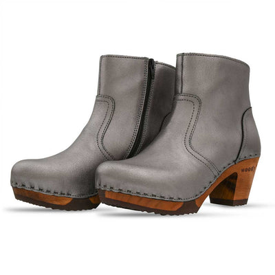 [Titan] Tanja Damen Clog Stiefelette, woody holzschuhe. tanja ankle boots gefüttert, damenstiefel, stiefel, damenclogs mit flexibler, biegsamer holzsohle. holzclogs, clogs damen knöchel stiefel, damen clogs mit fussbett. ankleboots holz schuhe, holzclog, holzschuhe kaufen, Farbe: titan