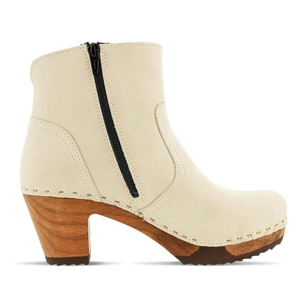 [Creme]Tanja Damen Clog Stiefelette, woody holzschuhe. tanja ankle boots gefüttert, damenstiefel, stiefel, damenclogs mit flexibler, biegsamer holzsohle. holzclogs, clogs damen knöchel stiefel, damen clogs mit fussbett. ankleboots holz schuhe, holzclog, holzschuhe kaufen, farbe: creme