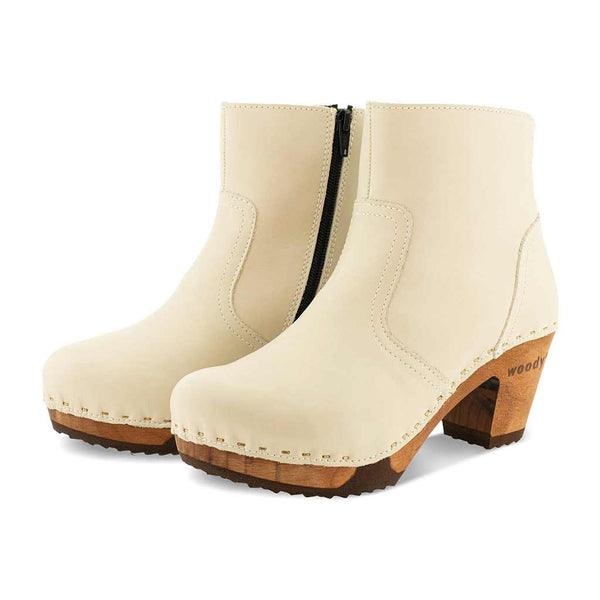 [Creme]Tanja Damen Clog Stiefelette, woody holzschuhe. tanja ankle boots gefüttert, damenstiefel, stiefel, damenclogs mit flexibler, biegsamer holzsohle. holzclogs, clogs damen knöchel stiefel, damen clogs mit fussbett. ankleboots holz schuhe, holzclog, holzschuhe kaufen, farbe: creme