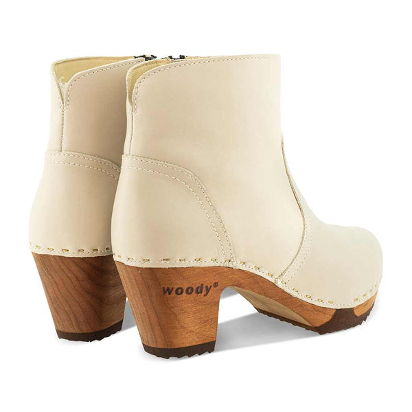 [Creme]Tanja Damen Clog Stiefelette, woody holzschuhe. tanja ankle boots gefüttert, damenstiefel, stiefel, damenclogs mit flexibler, biegsamer holzsohle. holzclogs, clogs damen knöchel stiefel, damen clogs mit fussbett. ankleboots holz schuhe, holzclog, holzschuhe kaufen, farbe: creme