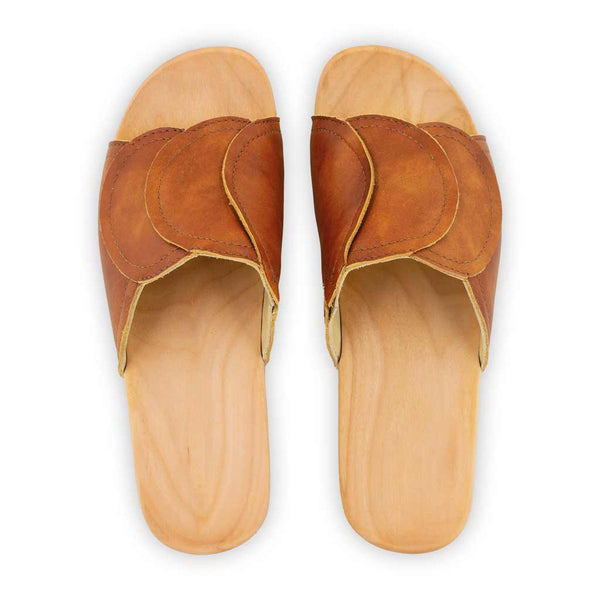 [Safor] Vanessa Damen Pantolette mit biegsamer nachhaltiger holzsohle, der bestseller, farbe: safor (braun), holzclogs woody, woody schuhe, woody shoes, handgemachte holzschuhe aus österreich, kärnten