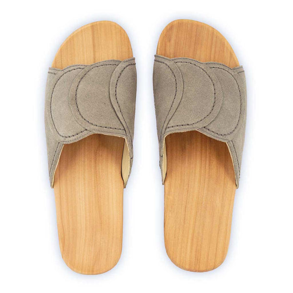 [Sand] Vanessa Damen Pantolette mit biegsamer nachhaltiger holzsohle, der bestseller, farbe: sand-warm_grey, holzclogs woody, woody schuhe, woody shoes, handgemachte holzschuhe aus österreich, kärnten