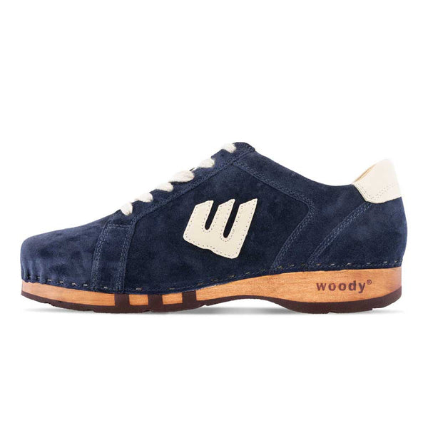 [Navy-Creme] Wayne Herren Clog Sneaker, Herrenclog Sneaker, sneakers clogs herren mit biegsamer nachhaltiger holzsohle, der bestseller, holzclogs woody, woody schuhe, woody shoes, handgemachte holzschuhe aus österreich, kärnten, farbe: navi-creme