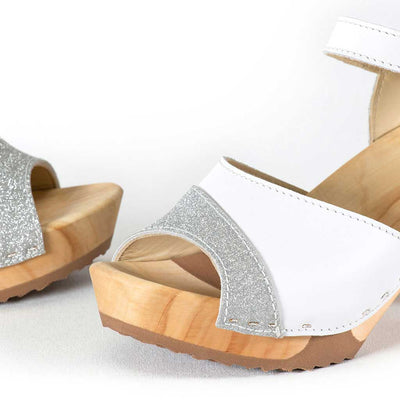 [Weiss-Silber Glitzer] Yara Damen Clog Sandalette – "Glam Line" elegant, mit biegsamer Sohle – Farbe: Weiss-Silber Glitzer
