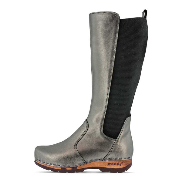 [Titan] ZOEY - Zoey Damen Clog Stiefel, woody Schuhe. Damen Stiefel mit Absatz. Damenclogs, Damen Clogs - Clogs Damen. Holzschuhe für Damen, Holzclogs, Damen Pantoletten mit Holzsohle. Damen Stiefelette kaufen. Farbe: titan (metallic-leder)