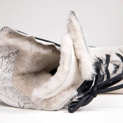 [Weiss Fell] Rosanna Fell Damen Clog Stiefel weiss. stiefel, winterclog, winterclogs. damenstiefel clogs weiss. damen fellschuhe bestellen, fellclogs, weisse fellstiefel mit holzschuhe, holzclogs fell weiss kaufen.