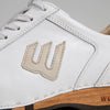 [Weiss-Hielo] Wayne Herren Clog Sneaker, woody holzschuhe. herren clogs, flexible, biegsame holzsohle. holzclogs, sneaker clogs herren, männer clogs mit fussbett. woody leder clogs herren. holzclogs, holzschuhe bestellen. farbe: weiss-hielo