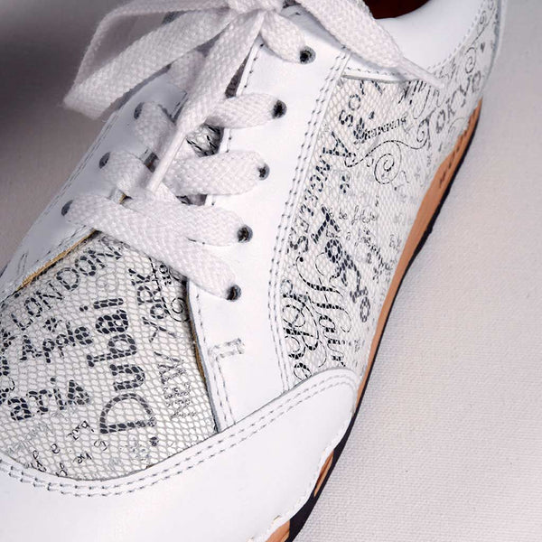[Weiss-Blanco] Mary Damen Clog Sneaker woody holzschuhe. damen clogs, flexible, biegsame holzsohle. holzclogs, sneaker clogs damen, damen clogs mit fussbett. woody leder clogs damen. holzclogs, holzschuhe bestellen.