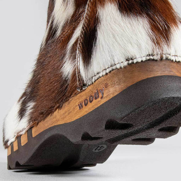 [Fell Natur] Pascal Fell Herren Clog Stiefel. fellschuh, fellstiefel, fellclog, kuhfell clogs, fellclogs. woody holzschuhe fell stiefel. kuhfell schuhe, fell clogs, woody kuhfell schuhe, fell kuhclogs kaufen. fellschuhe, holzschuhe, holzclogs fell kaufen.