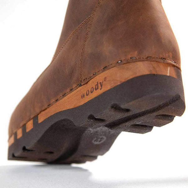 [Tabacco] Pascal Herren Clog Stiefel gefüttert. winterstiefel herren clogs, gefütterte holzclogs. woody holzschuhe gefüttert. winter schuhe holzclog, holzschuhe, woody schuhe, holz schuhe, holzclogs fell kaufen. Farbe: tabacco