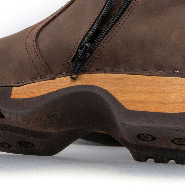 [Caffe] veronika damen clog stiefelette woody holzschuhe. veronika ankle boots mit zip, damenstiefel reissverschluss, stiefel, damenclogs mit flexibler, biegsamer holzsohle. holzclogs, clogs damen knöchel stiefel, damen clogs mit fussbett. ankleboots holz schuhe, holzclog, holzschuhe bestellen, farbe: caffe